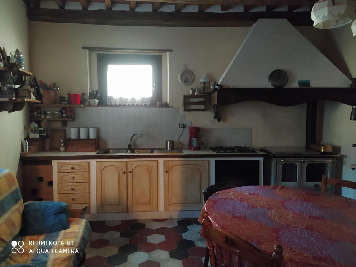 Casa Vacanze Al Colletto - Con Terrazza Panoramica In Centro Storico Vagli di Sotto Екстер'єр фото