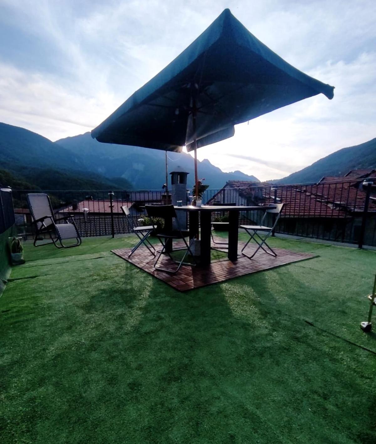 Casa Vacanze Al Colletto - Con Terrazza Panoramica In Centro Storico Vagli di Sotto Екстер'єр фото