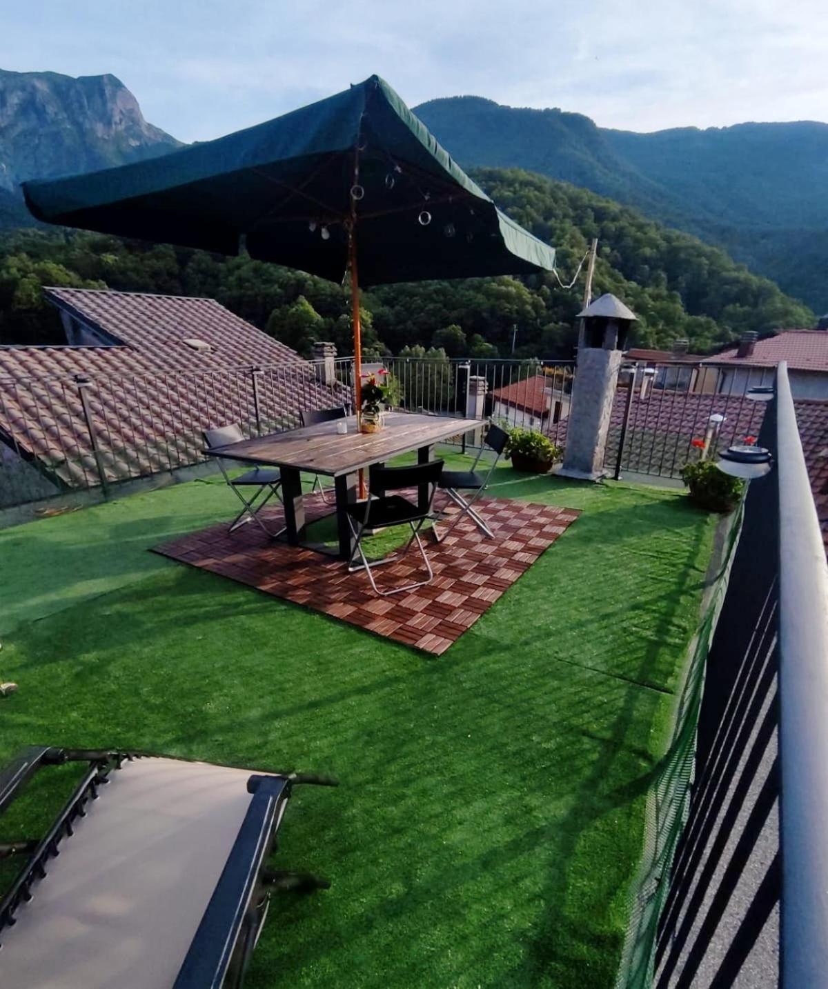 Casa Vacanze Al Colletto - Con Terrazza Panoramica In Centro Storico Vagli di Sotto Екстер'єр фото