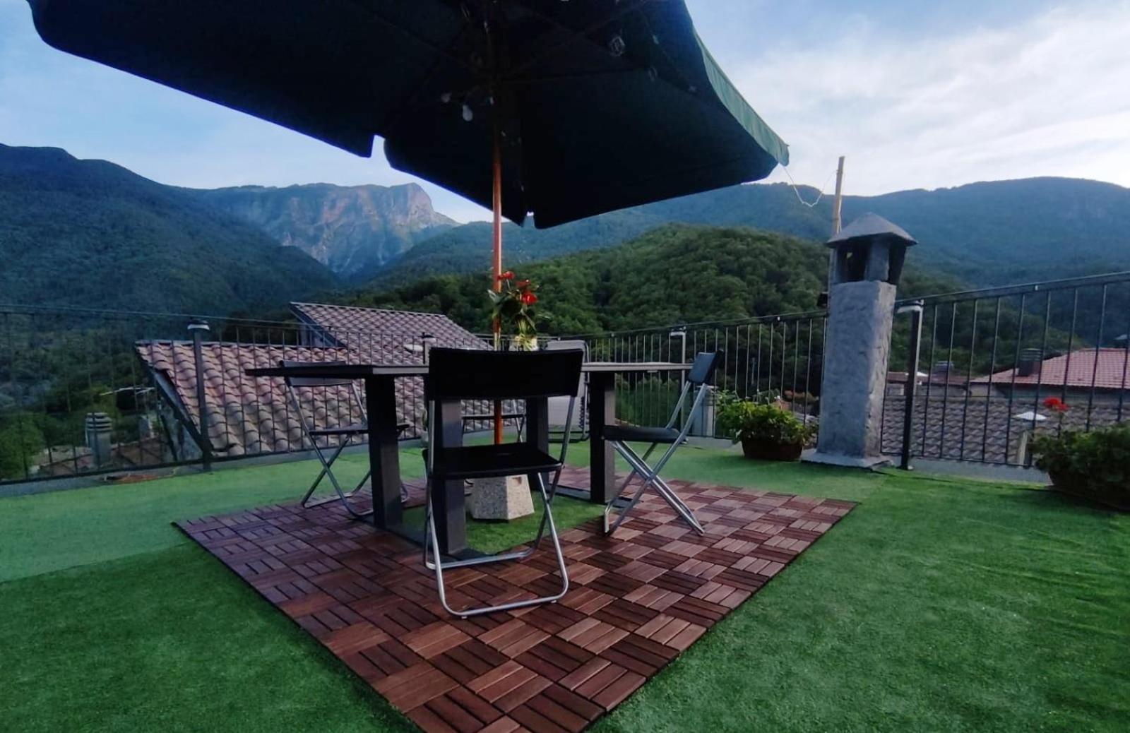 Casa Vacanze Al Colletto - Con Terrazza Panoramica In Centro Storico Vagli di Sotto Екстер'єр фото